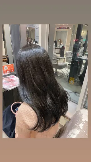 ロング カラー 立川・くびれミディ 旬なデザインカラーのヘアスタイル