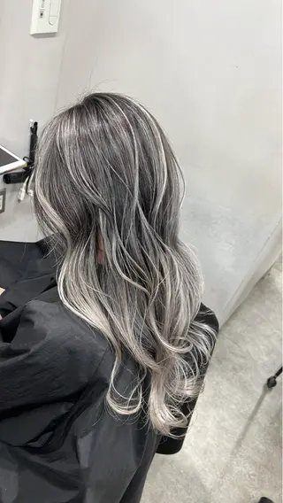 カラー バレイヤージュ /ハイライト/もときのヘアスタイル