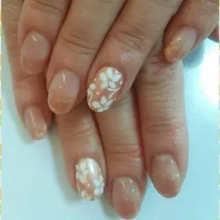 ネイル 田代 夏子のネイルデザイン