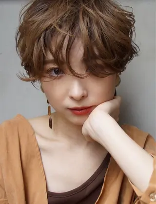 ショート カラー ヘアー.ネイル二刀流 misa🫧のヘアスタイル