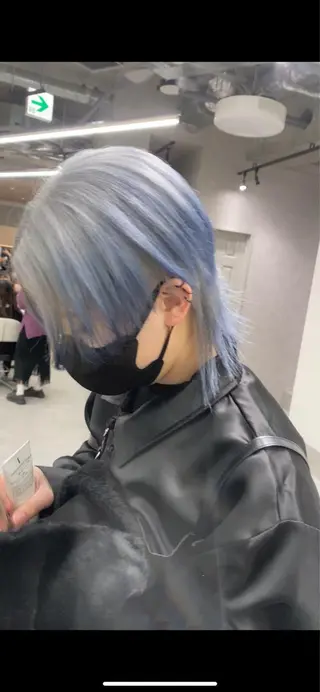 ミディアム hair salon dot.tokyo color所属・MANAMI 🥀ウルフカットのヘアスタイル