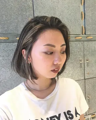 ショート カラー REVE所属・TAKU 美容師のヘアスタイル