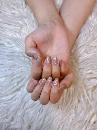 ミディアム ネイル T. Kasumiのネイルデザイン