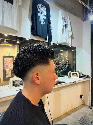 パーマ メンズ East Side Barber Shop所属・門岡 一沙のヘアスタイル