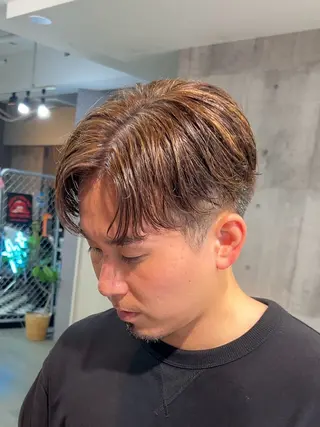 カラー 👑パーマの王様👑 【メンズ専門店】のヘアスタイル