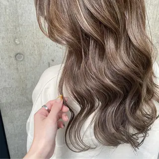 ロング 🌼透明感カラー ✳︎eri🌼のヘアスタイル