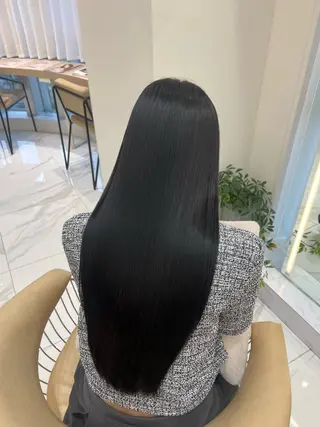 ロング 髪質改善/透明感カラ ー/みほのヘアスタイル