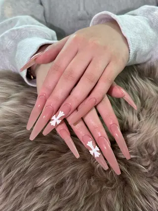 ネイル The coco所属・Saya 海外風 マグ 華やかのネイルデザイン