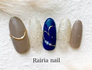 ネイル Rairia   nail所属・屋敷 理奈のネイルデザイン