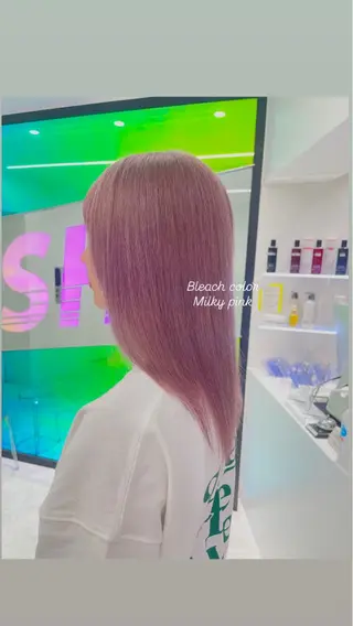 ミディアム カラー 🤍💕ブリーチカラ ーAyaka💕🤍のヘアスタイル