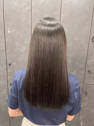 ロング カラー ハイトーン/レイヤ ーTENSHOのヘアスタイル