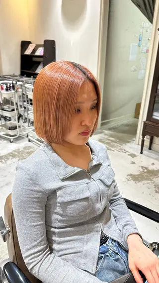 ミディアム 山口 歩美佳のヘアスタイル