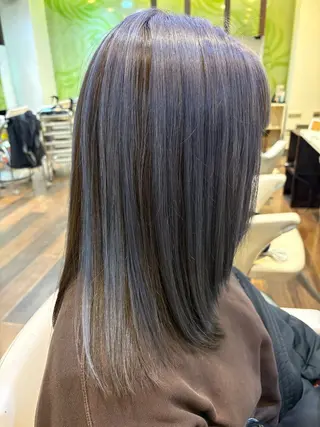 セミロング フクゾエ ユカリのヘアスタイル