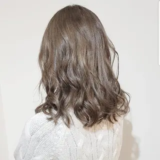 ロング カラー 🇰🇷透明感×ハイ トーン🌟tomoのヘアスタイル