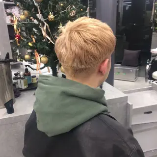 カラー メンズ 杏 華のヘアスタイル