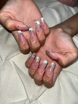 ネイル nail.salon .Reversalのネイルデザイン