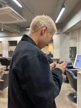 ショート カラー 安部佑哉/ハイトーン /レイヤー/グランジのヘアスタイル