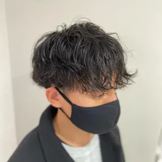 ショート パーマ メンズ 橋本 琉磨のヘアスタイル