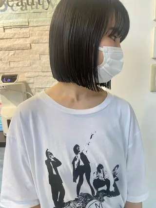 ショート カラー センターパート/ 暖色カラーayuのヘアスタイル