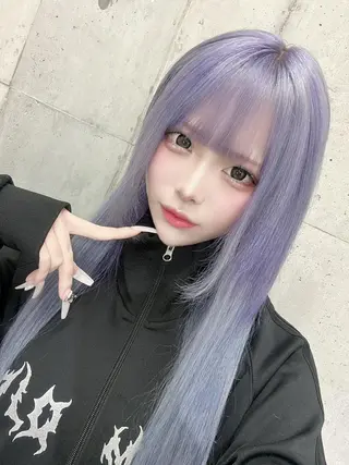 ロング カラー ホワイト&レイヤーカ ットエクステ長畠俊輔のヘアスタイル