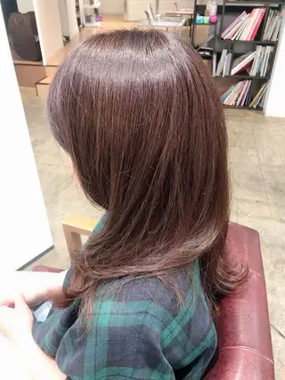 セミロング GRANLUSSO 〜グランルッソ駅前店所属・木口 嘉美のヘアスタイル