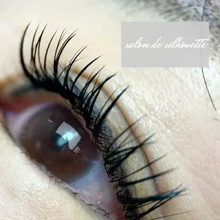 マツエク・マツパ サロンドシルエット所属・YUNA /バインドロックのマツエク・マツパデザイン