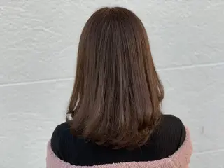 ロング 新宅 綾乃のヘアスタイル