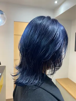 セミロング カラー Emerge 新宿東口店所属・堀山 佳奈のヘアスタイル