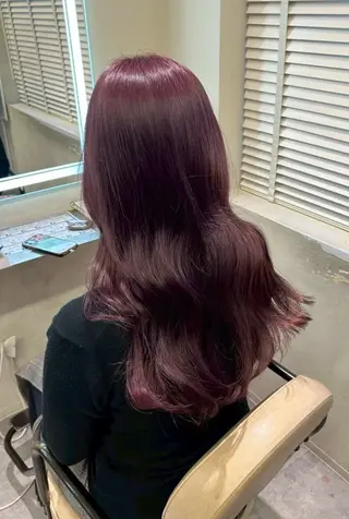 ロング カラー Opus by amble luxe所属・Iwana ワンカラーのヘアスタイル