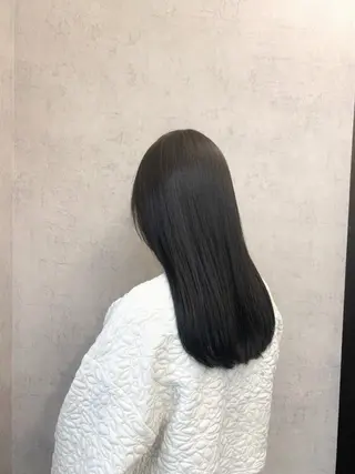 カラー 鈴木 春衣のヘアスタイル