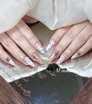 ネイル M🌷nail 長さだし専門店のネイルデザイン