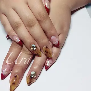 ネイル UrakoNail 《nail》のネイルデザイン