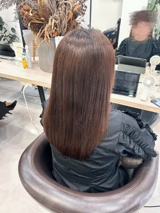 セミロング 光を纏うツヤ感ロング Natsuki🤍のヘアスタイル
