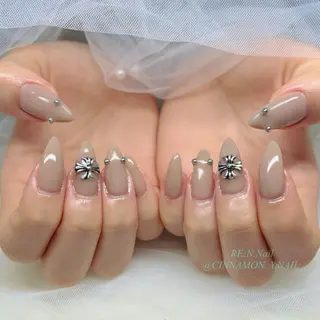 ネイル Yuna🩵 RE:N.Nailのネイルデザイン
