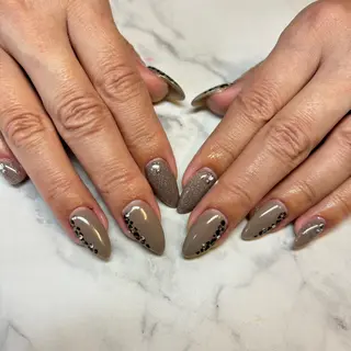 ネイル es nailのネイルデザイン