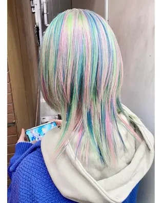 カラー GARU-ガル-所属・TSUNO🦖 派手髪/オタク美容師のヘアスタイル