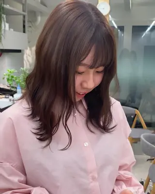 ミディアム カラー noa/ 渋谷のヘアスタイル