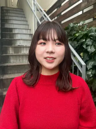 ミディアム カラー MAI ⠀ ⠀ ⠀のヘアスタイル