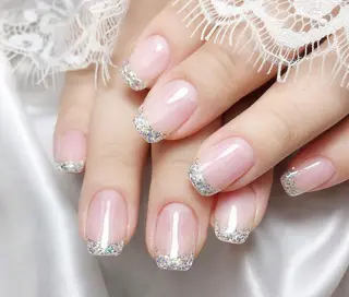 ネイル AngelChris ビューティーサロンのネイルデザイン