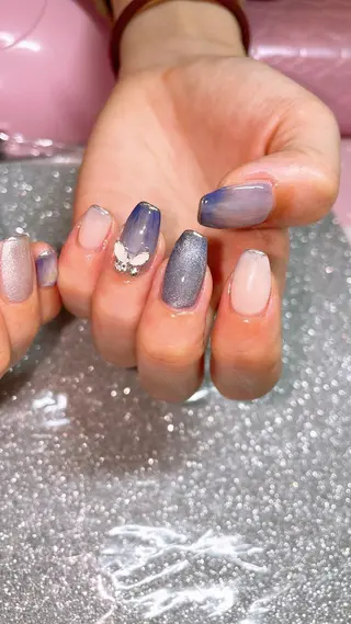 ネイル VIERU 🌈🎀💖のネイルデザイン