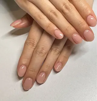 ネイル Blue Reef 四谷三丁目所属・たかの はづきのネイルデザイン