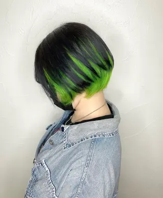 ショート カラー Hiroto／ インナーカラー／神戸のヘアスタイル