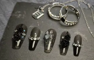 ネイル VIVIAN エイのネイルデザイン