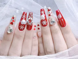 ネイル queens nailsalonのネイルデザイン