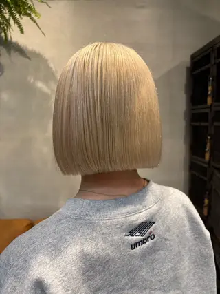 ミディアム om's所属・om's poka 伊藤百花のヘアスタイル