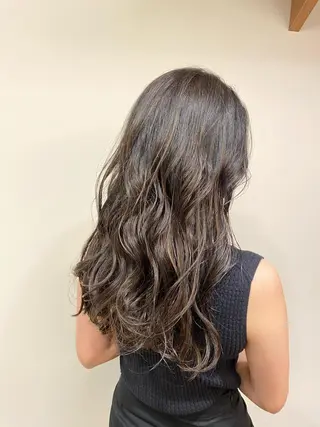 ロング レイヤー/グレージュ メンズパーマのヘアスタイル