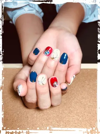 ネイル ECLAT エクラ所属・寺山 千鶴のネイルデザイン