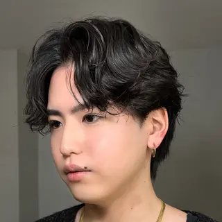 パーマ メンズ GO TODAY シェアサロン原宿 Verno所属・センターパート特化/ メンズカット/ヒロキのヘアスタイル