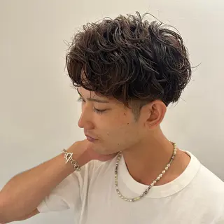 パーマ メンズ 山口 智也のヘアスタイル