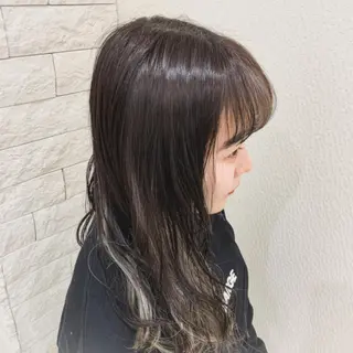 セミロング カラー ヘアアレンジ 今村公介 ブリーチ特化、派手髪のヘアスタイル